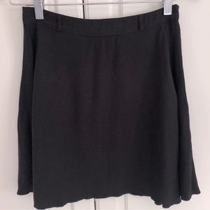 ARITZIA Talula Sz 4 Flowing Flutter Black Skirt Mini Rayon Office School Uniform